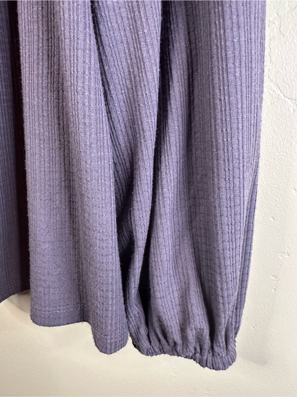 Maurices 1X Lavender Lace Yoke Long Sleeve Linen Inspo Top with Elastic sleeves - Picture 4 of 7